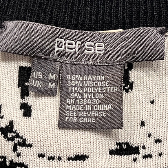 Per Se Black and White Embellished Snap-up Sweater Sz-M - Picture 9 of 10